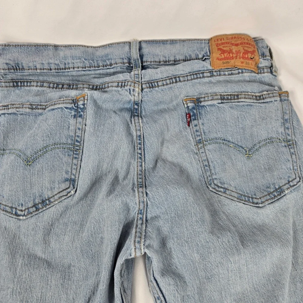 Levi's 505 Jeans Regular Fit Light Wash Denim Pants 31x32 A little‎ Dirty Thrash